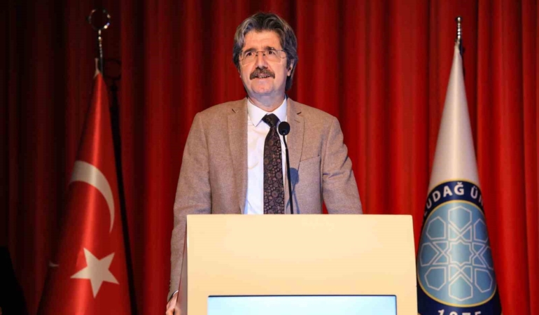 BUÜ’de kişisel verilerin korunması ve dijital mahremiyet eğitimi gerçekleştirildi