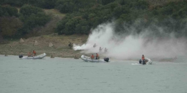 Mehmetçik Çanakkale’de "Durgun Sulardan Geçiş Eğitimi" gerçekleştirdi