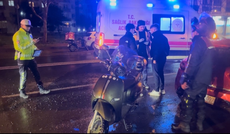 Çorlu’da çukura dalan motosikletli yaralandı