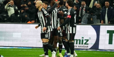 Trendyol Süper Lig: Beşiktaş: 1 - Göztepe: 0 (Maç devam ediyor)