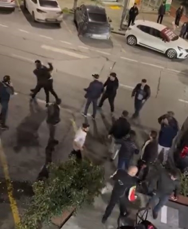 Beylikdüzü’nde tekme tokat kavga kameraya yansıdı