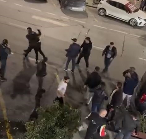 Beylikdüzü’nde tekme tokat kavga kameraya yansıdı