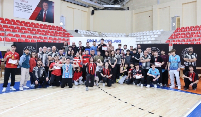 Bilecik’te Bilek Güreşi Gençler B Grup Müsabakaları tamamlandı