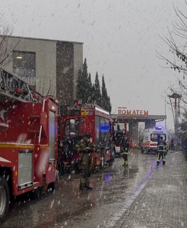 Hastane yemekhanesinde yangın paniği... Çok sayıda ekip sevk edildi