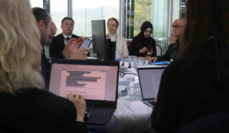 Sapanca Gölü’nün geleceği akademik çalıştayda masaya yatırıldı