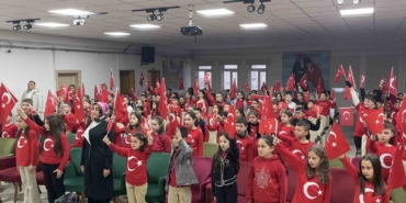 Babaeski’de ilk ders ’Bayrak Sevgisi’ oldu