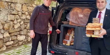 Bilecik’te vatandaşların kapısına sıcak yemek ulaştırıldı