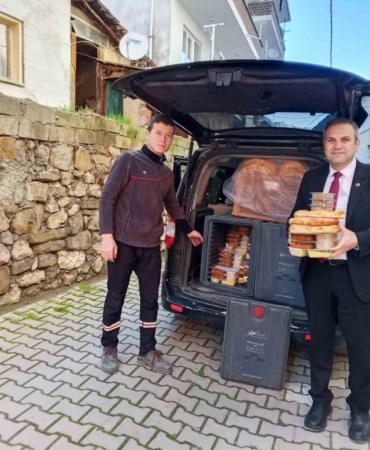 Bilecik’te vatandaşların kapısına sıcak yemek ulaştırıldı