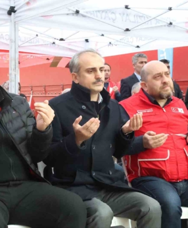 Çayırova’dan Gazze’ye 2 yardım tırı gönderildi