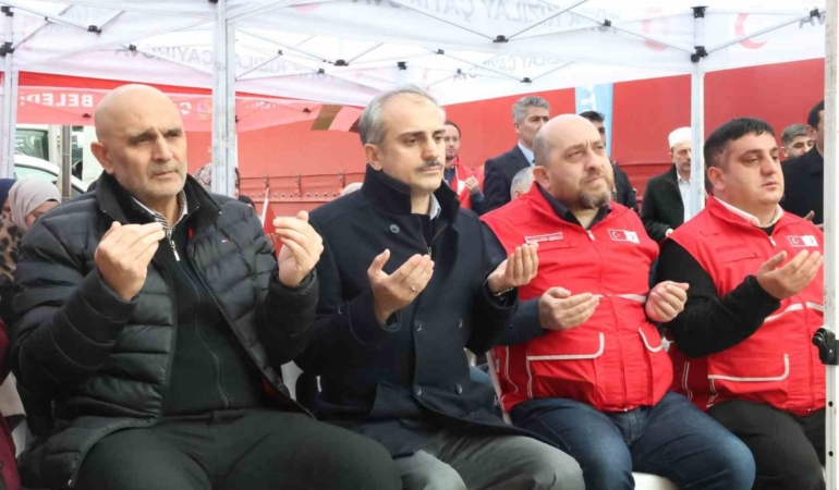 Çayırova’dan Gazze’ye 2 yardım tırı gönderildi