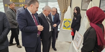 Edremit’te "Hat ve Tezhip Sanatı" yarışması ödül töreni gerçekleşti