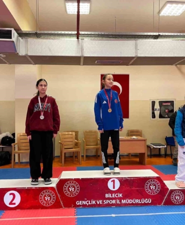 Bilecik’te okul spor faaliyetleri Taekwondo Gençler İl Birinciliği tamamlandı