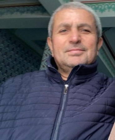 Fikri Işık’ın kuzeni camide geçirdiği kalp krizi sonucu hayatını kaybetti