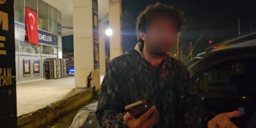 Alkollü ve ehliyetsiz yakalanınca kız arkadaşıma öğretiyordum dedi