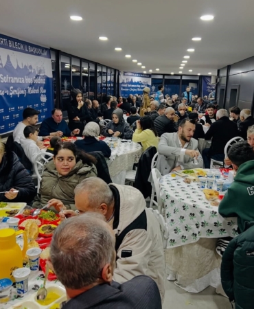 AK Parti Bilecik teşkilatı iftarda buluştu