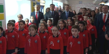 İstanbul’da yarıyıl tatilinin ardından ders zili çaldı: İlk ders "Bayrak Sevgisi" oldu