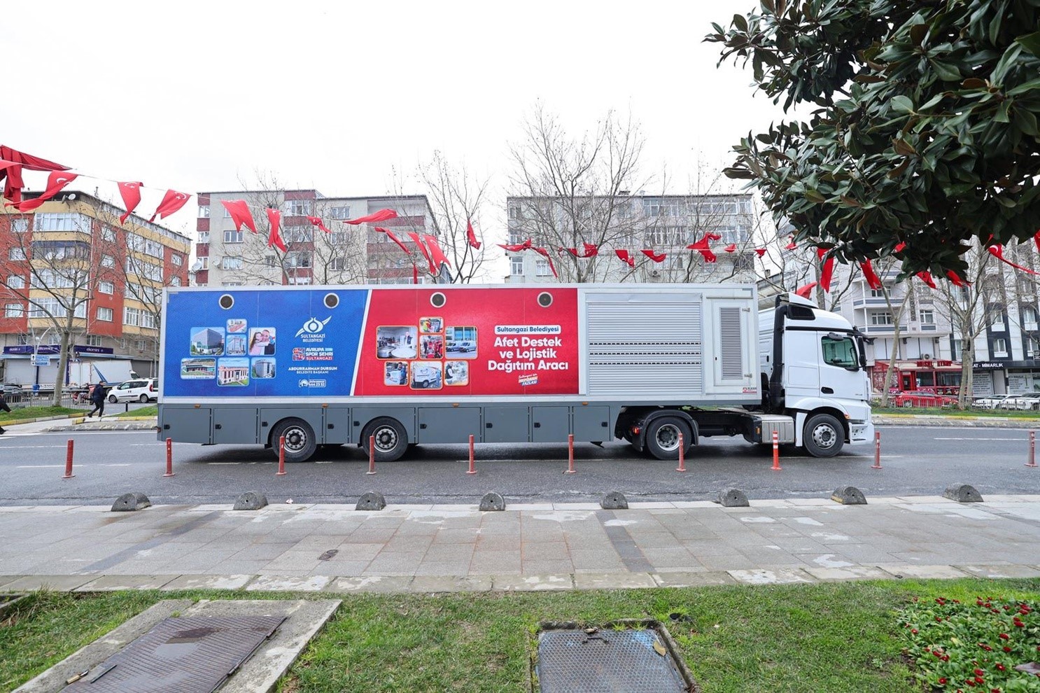 Afet Destek ve Lojistik Dağıtım Tırı’nın rotası Balkanlar