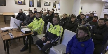 Kırklareli’nde motokuryelere güvenli sürüş eğitimi