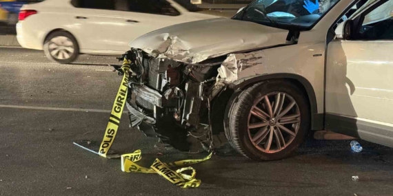 Esenyurt E-5’te otomobilin çarptığı motosiklet sürücüsü hayatını kaybetti