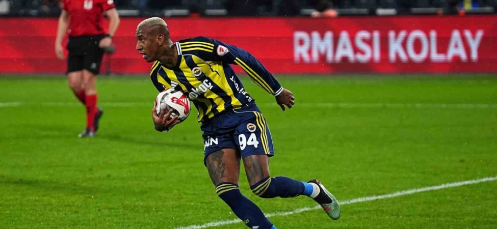 Talisca, gollerine kupada da devam etti