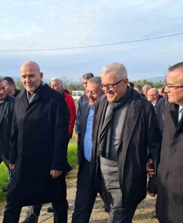 Süleyman Soylu, başdanışmanı Harun Akın’ın ağabeyinin cenazesine katıldı