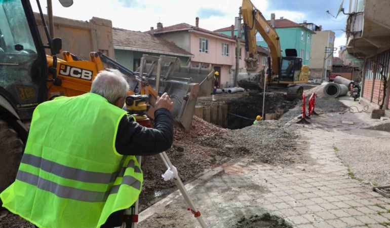 Mustafakemalpaşa’nın altyapısı Büyükşehir’le yenileniyor