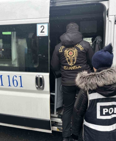 Şişli’de polis ekiplerinden okul çevrelerinde sıkı denetim