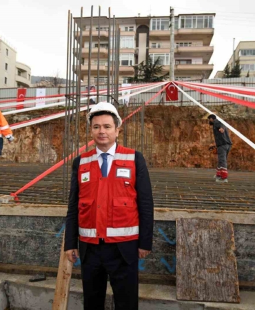 Başkan Aydın’dan Osmangazi’ye çifte hizmet