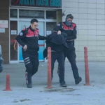 Bursa’da iki ayrı suçtan aranan şüpheli yakalandı