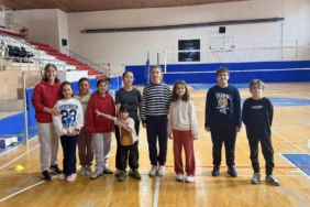 Bilecik’te badminton spor okullarında tempolu antrenmanlar