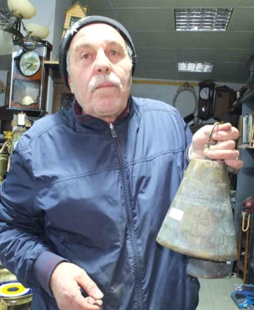 Burhaniye’de 209 yıllık deve çanı görücüye çıktı