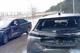 Maltepe’de bir araç kaygan yolda park halindeki otomobile çarpıp takla attı: 3 yaralı