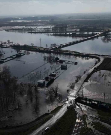 Meriç Nehri taştı, tarım arazileri ve yerleşim alanları sular altında kaldı