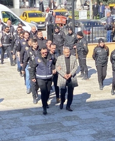 Edirne Belediyesi’ne rüşvet operasyonu: 12 şüpheli adliyeye sevk edildi