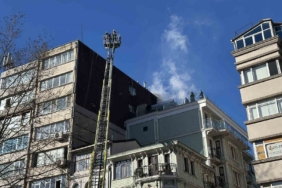 Şişli’de korkutan yangın: Taksim yönü bir süreliğine trafiğe kapandı