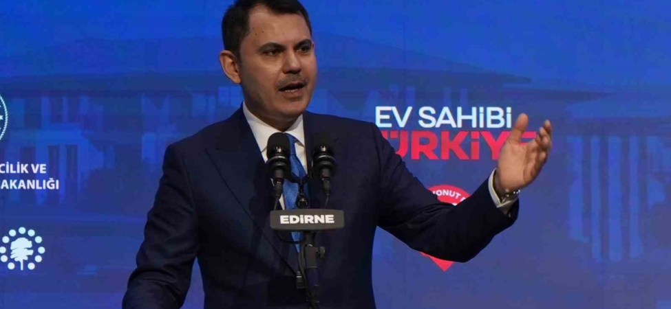 Bakan Kurum: "11 ilimizde eş zamanlı çalışarak bir Avrupa ülkesi büyüklüğündeki alanı yeniden inşa ettik"