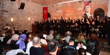 Osmangazi Belediyesi’nden türkülerle dolu unutulmaz konser