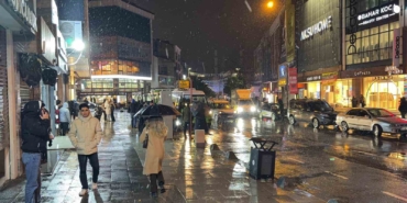 Arnavutköy’de kar yağışı başladı