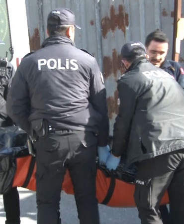 Gaziosmanpaşa’da boş bir arazide erkek cesedi bulundu