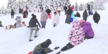 Uludağ, yarıyıl tatilinde yüzbinlerce kişiyi ağırladı