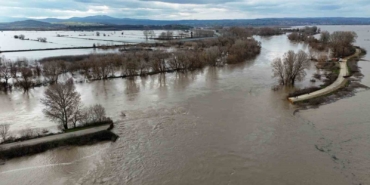 Edirne’de yüzlerce dönüm tarım arazisi sular altında