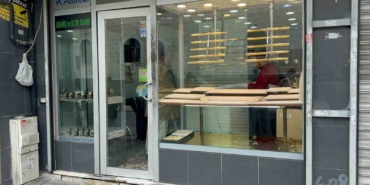 Eyüpsultan’da soyguncular soymaya çalıştıkları kuyumcuyu vurdu