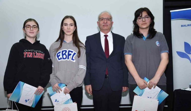 Türk Destanları Balıkesir’de sahnede buluştu