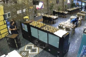 İftara saatler kala kebapçının tavanı çöktü, personel son anda kurtuldu