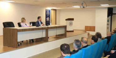 BUÜ’de "Modern dünyanın kökenleri" konuşuldu