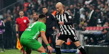 Trendyol Süper Lig: Beşiktaş: 2 - Corendon Alanyaspor: 2 (Maç sonucu)