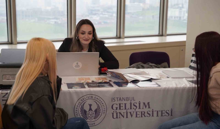 Lise Kış Akademisi’nde 500’ün üzerinde öğrenci kampüste buluştu
