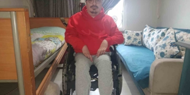 Omurilik felci geçiren "Stikman" lakaplı Günal Şen, Elon Musk’un tedavisiyle tekrar yürümek istiyor