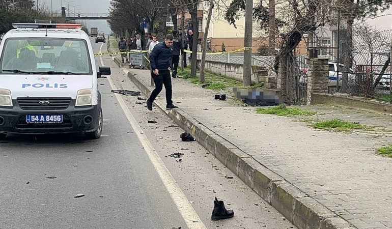 D-650’de feci kaza: Otomobilin çarptığı anne yaralandı, kızı hayatını kaybetti