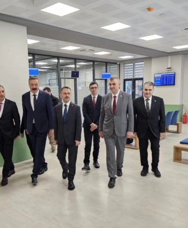 Gölcük’te yeni Hükümet Konağı hizmete girdi